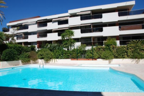Гостиница Les Jardins du Cap  Антиб